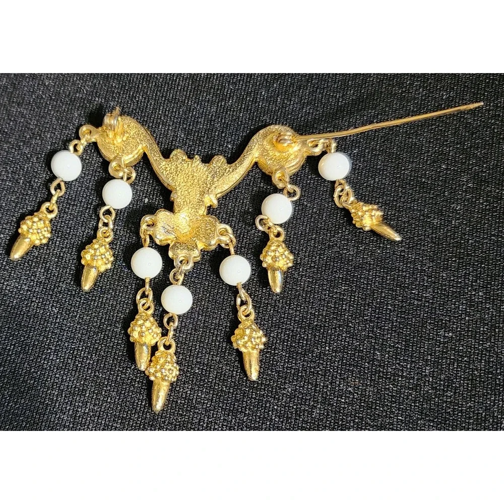 Vintage Etruscan Revival Gold Tone Milk Glass Dangle Brooch Floral Tassel - Picture 4 of 6